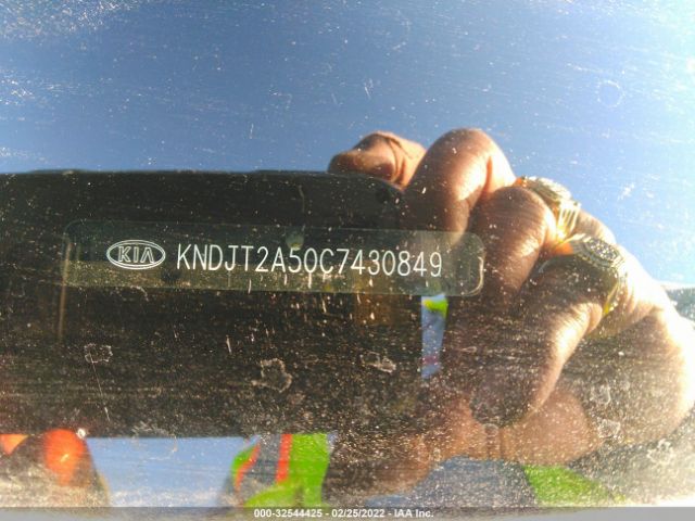 Photo 8 VIN: KNDJT2A50C7430849 - KIA SOUL 