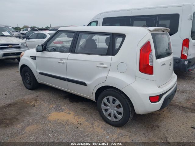 Photo 2 VIN: KNDJT2A50C7447490 - KIA SOUL 