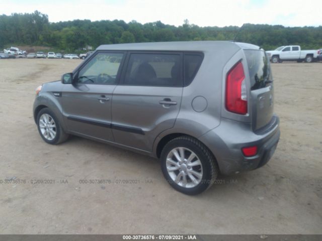 Photo 2 VIN: KNDJT2A50D7551365 - KIA SOUL 