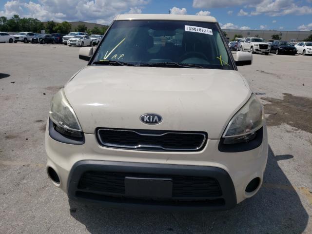 Photo 8 VIN: KNDJT2A50D7759312 - KIA SOUL 