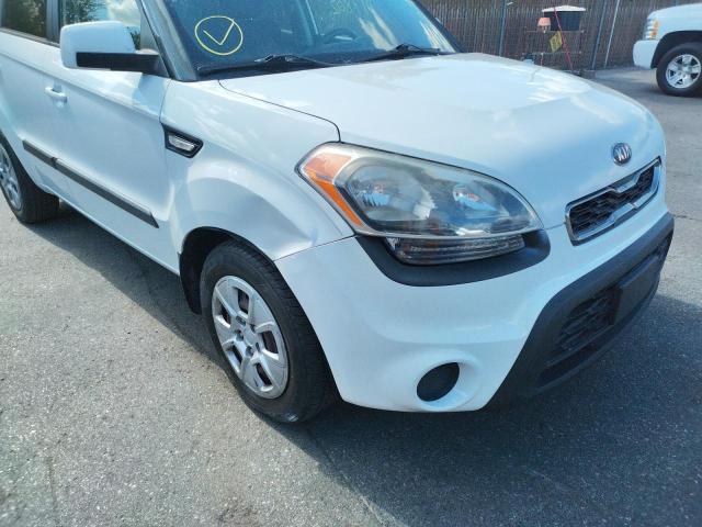 Photo 8 VIN: KNDJT2A50D7762274 - KIA SOUL 