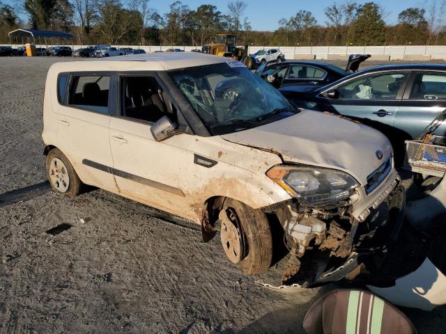 Photo 3 VIN: KNDJT2A50D7768513 - KIA SOUL 