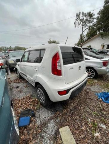 Photo 2 VIN: KNDJT2A51C7398929 - KIA SOUL 