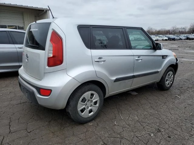 Photo 2 VIN: KNDJT2A51C7406043 - KIA SOUL 