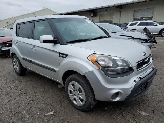 Photo 3 VIN: KNDJT2A51C7406043 - KIA SOUL 