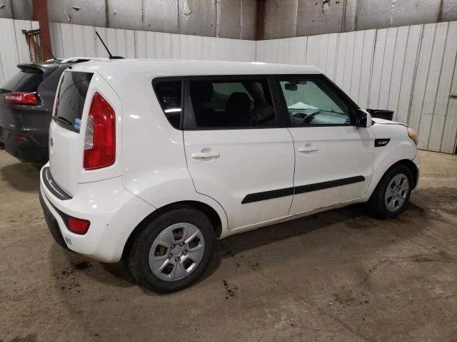 Photo 2 VIN: KNDJT2A51C7476464 - KIA SOUL 