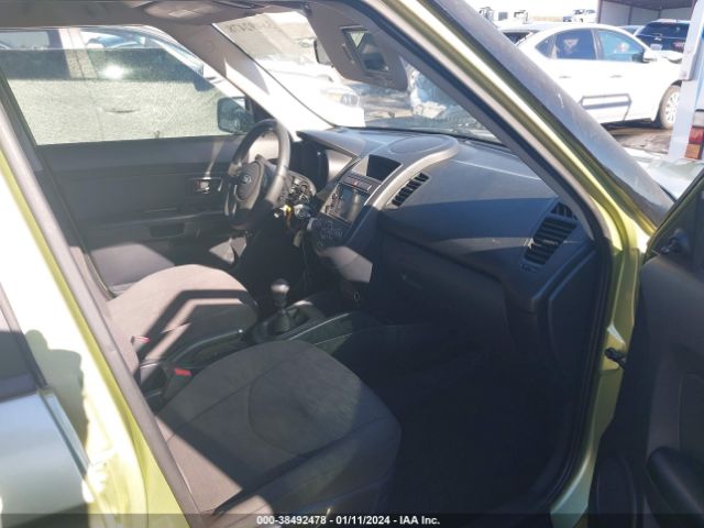 Photo 4 VIN: KNDJT2A51D7497249 - KIA SOUL 