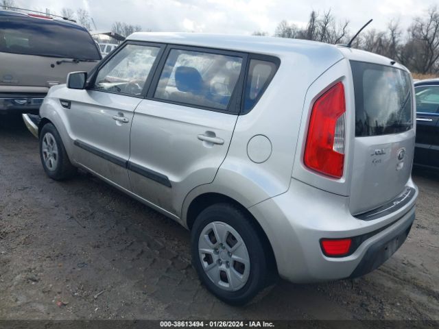 Photo 2 VIN: KNDJT2A51D7520996 - KIA SOUL 