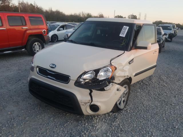 Photo 8 VIN: KNDJT2A51D7560446 - KIA SOUL 