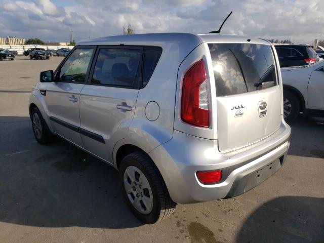 Photo 2 VIN: KNDJT2A51D7561953 - KIA SOUL 