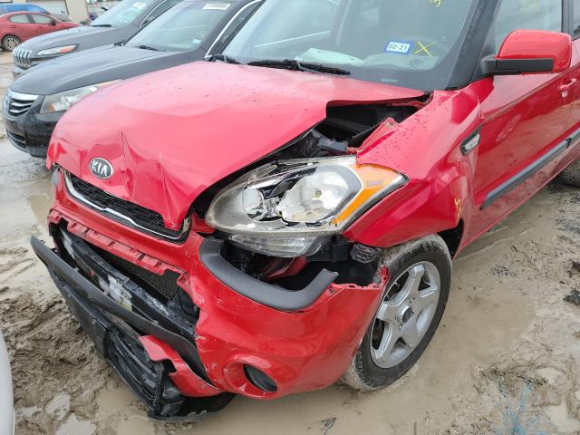 Photo 8 VIN: KNDJT2A51D7611640 - KIA SOUL 