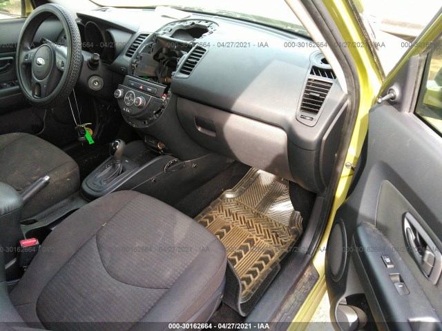 Photo 4 VIN: KNDJT2A51D7632746 - KIA SOUL 