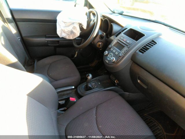 Photo 4 VIN: KNDJT2A51D7749162 - KIA SOUL 