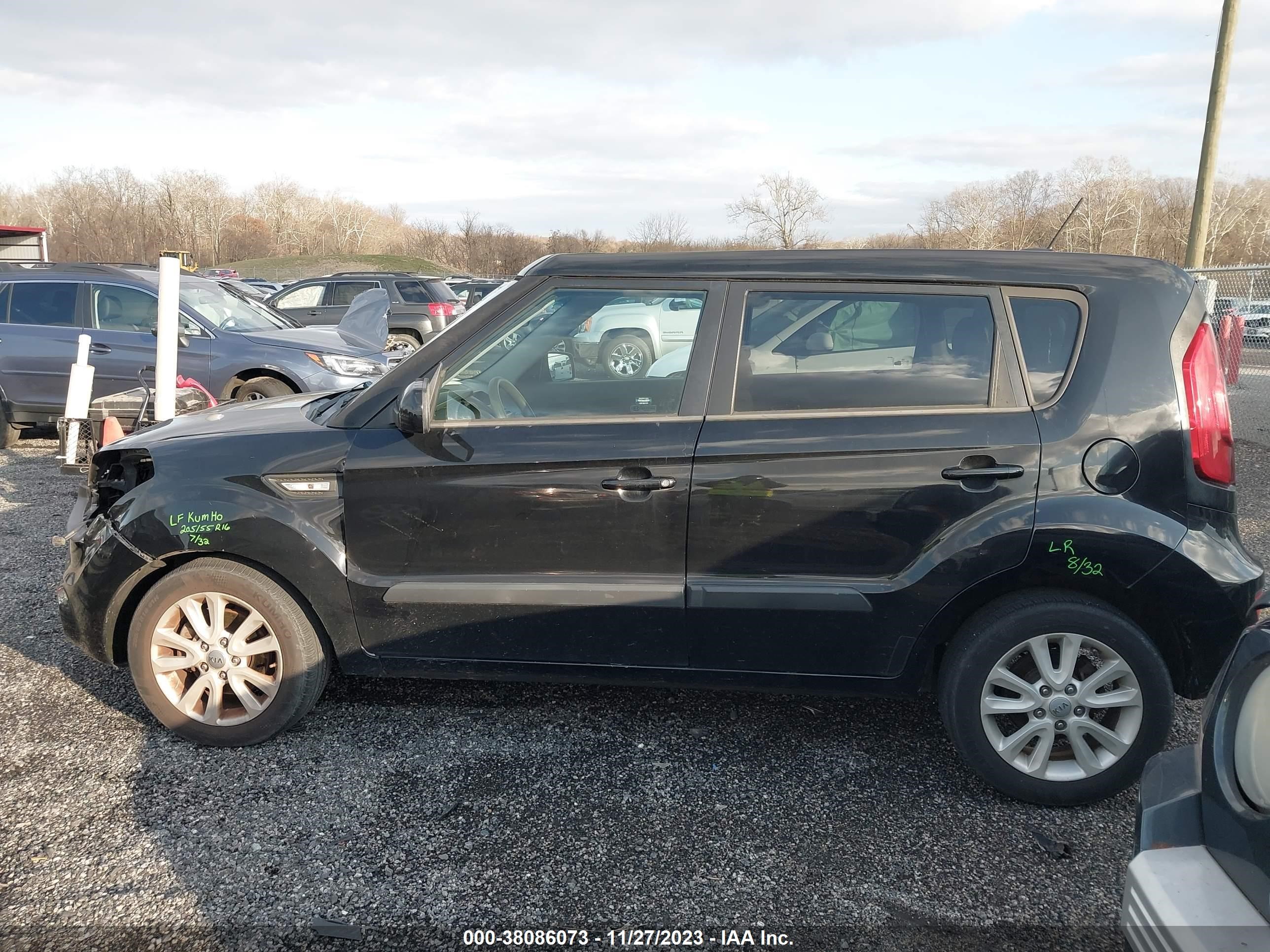 Photo 14 VIN: KNDJT2A51D7753261 - KIA SOUL 