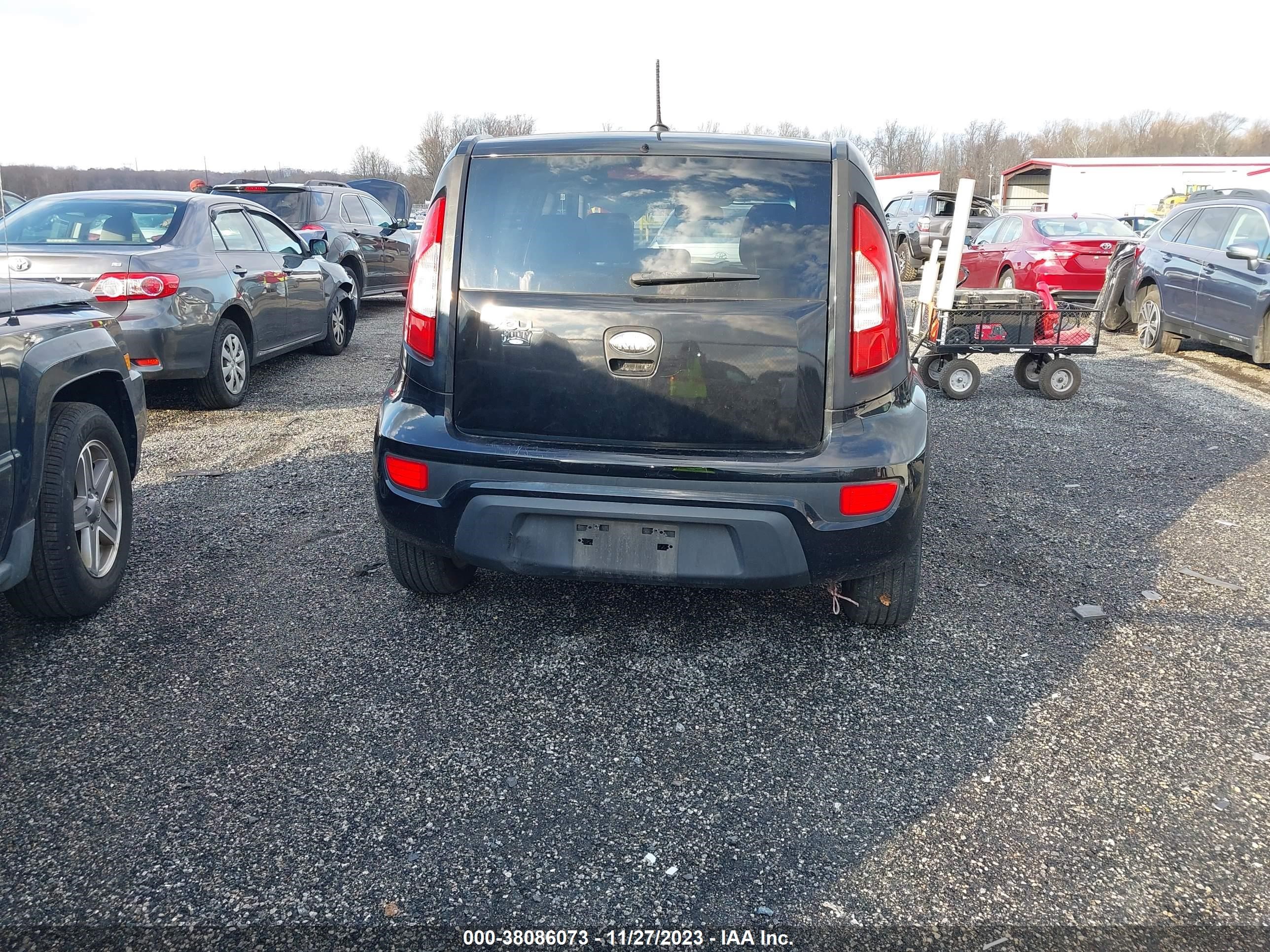 Photo 16 VIN: KNDJT2A51D7753261 - KIA SOUL 