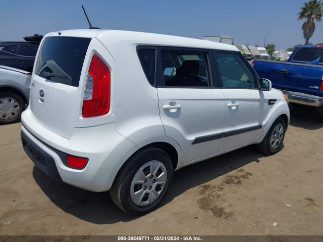 Photo 3 VIN: KNDJT2A51D7772859 - KIA SOUL 