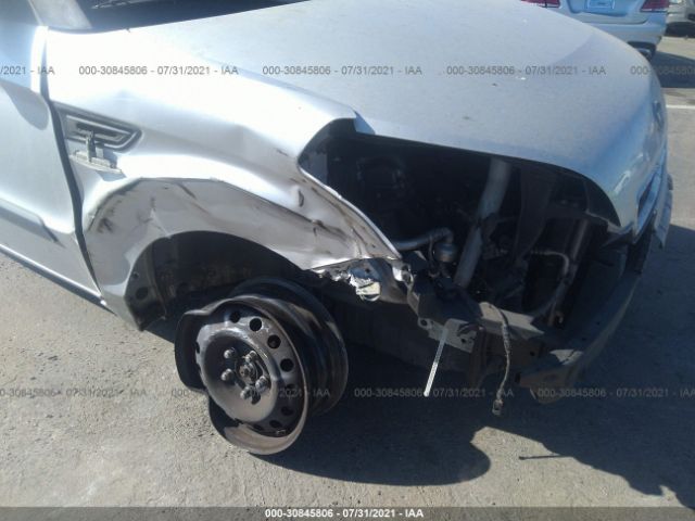 Photo 5 VIN: KNDJT2A52C7437687 - KIA SOUL 