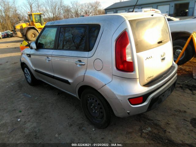 Photo 2 VIN: KNDJT2A52C7453212 - KIA SOUL 