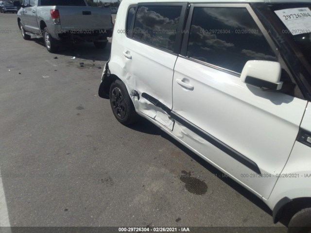 Photo 5 VIN: KNDJT2A52C7472987 - KIA SOUL 