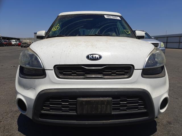 Photo 8 VIN: KNDJT2A52D7486728 - KIA SOUL 