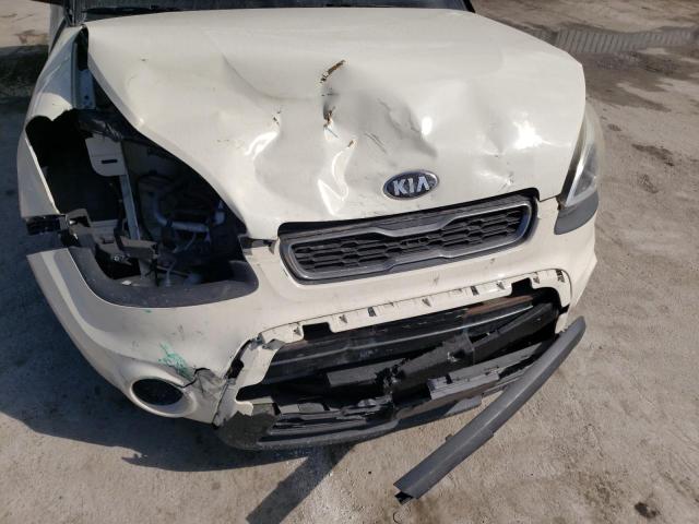 Photo 8 VIN: KNDJT2A52D7531294 - KIA SOUL 