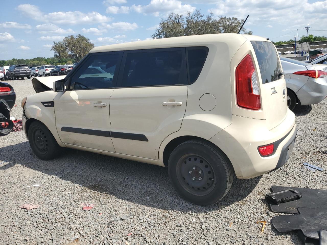 Photo 1 VIN: KNDJT2A52D7562237 - KIA SOUL 