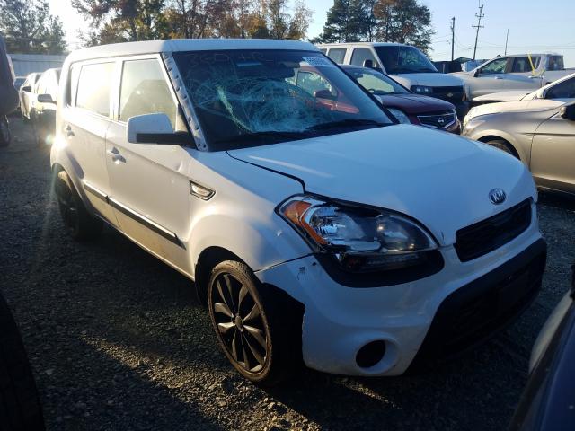 Photo 8 VIN: KNDJT2A52D7564652 - KIA SOUL 