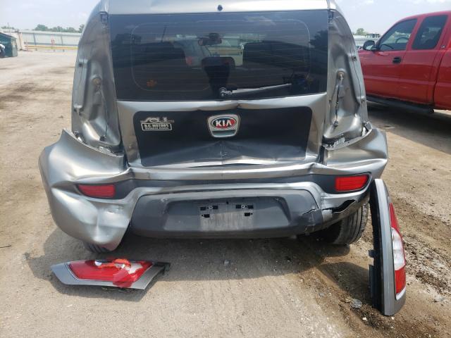 Photo 8 VIN: KNDJT2A52D7577496 - KIA SOUL 