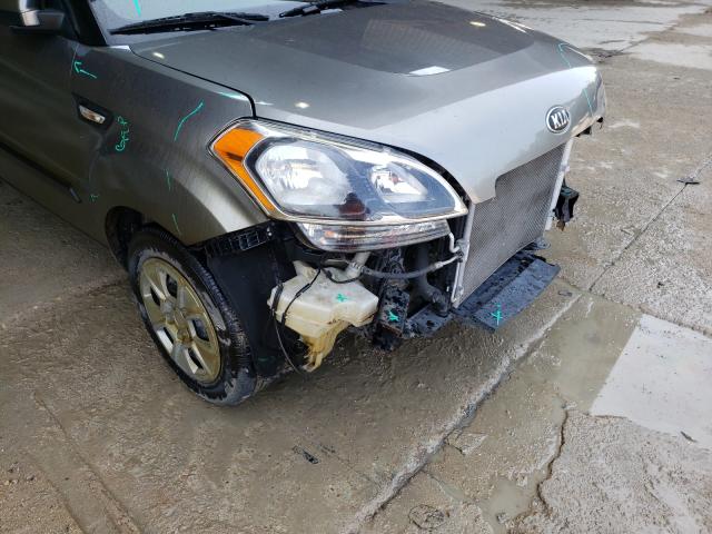 Photo 8 VIN: KNDJT2A52D7608827 - KIA SOUL 