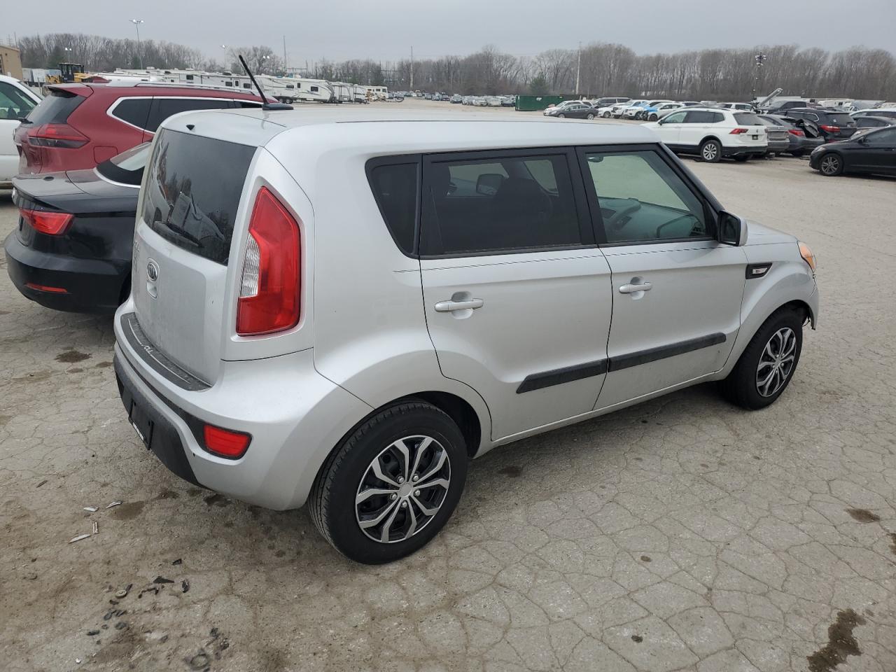 Photo 2 VIN: KNDJT2A53C7427217 - KIA SOUL 