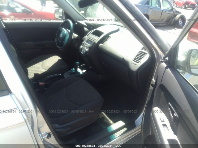 Photo 4 VIN: KNDJT2A53C7449430 - KIA SOUL 