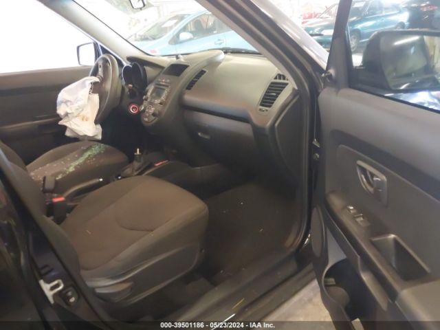 Photo 4 VIN: KNDJT2A53C7745869 - KIA SOUL 