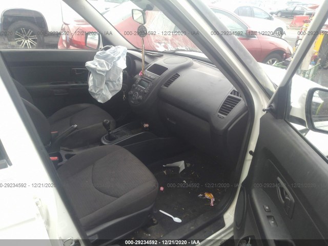 Photo 4 VIN: KNDJT2A53D7519879 - KIA SOUL 