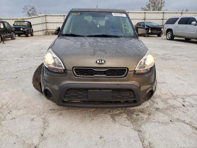 Photo 8 VIN: KNDJT2A53D7540506 - KIA SOUL 