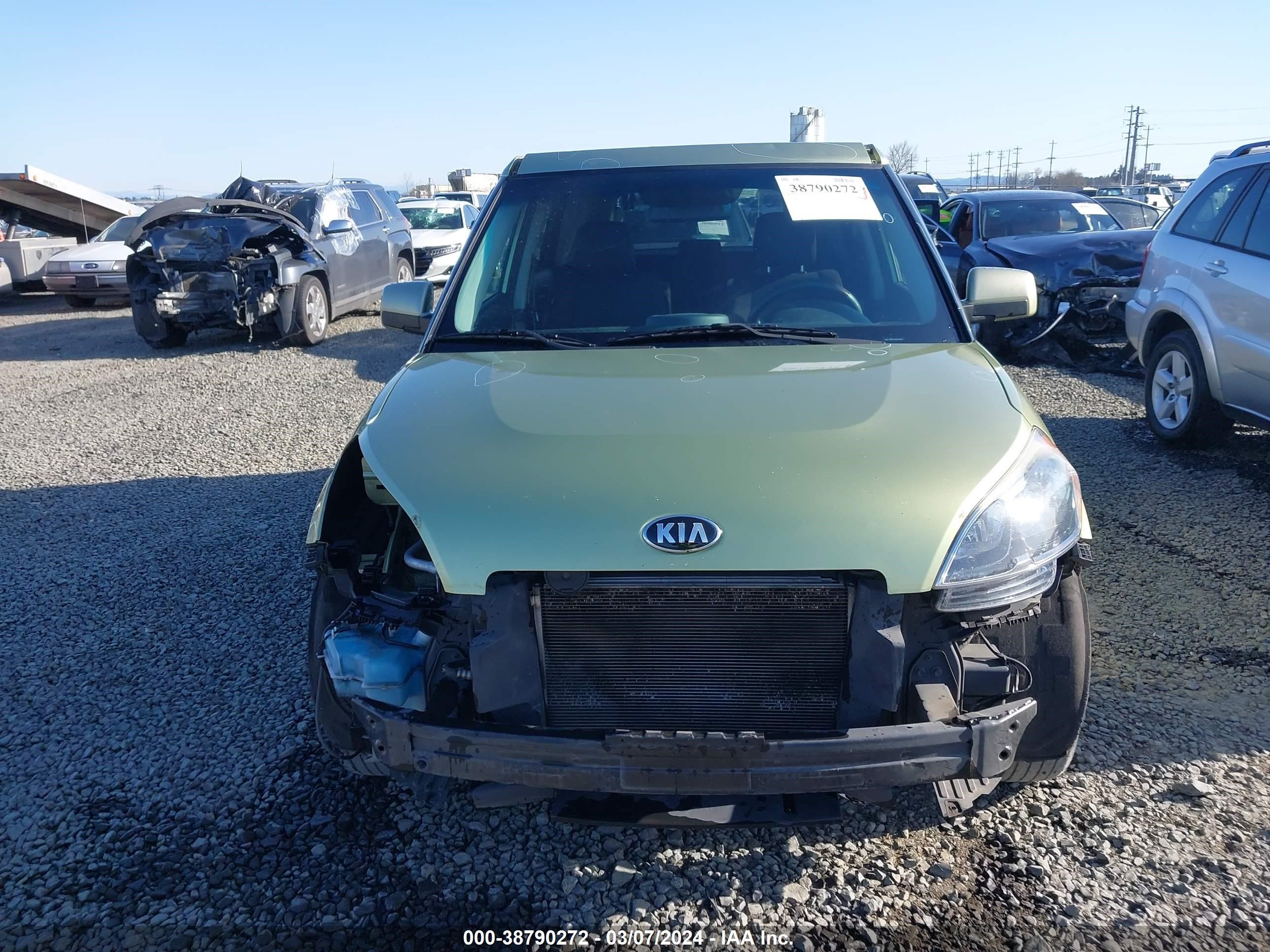 Photo 12 VIN: KNDJT2A53D7578723 - KIA SOUL 