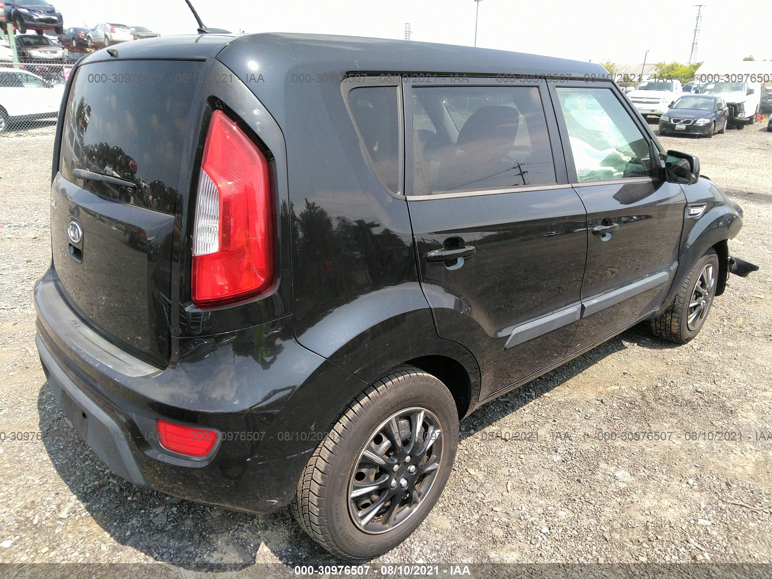 Photo 3 VIN: KNDJT2A54C7424634 - KIA SOUL 