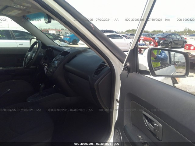 Photo 4 VIN: KNDJT2A54C7472165 - KIA SOUL 