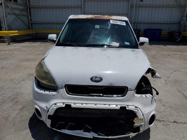 Photo 4 VIN: KNDJT2A54D7485239 - KIA SOUL 