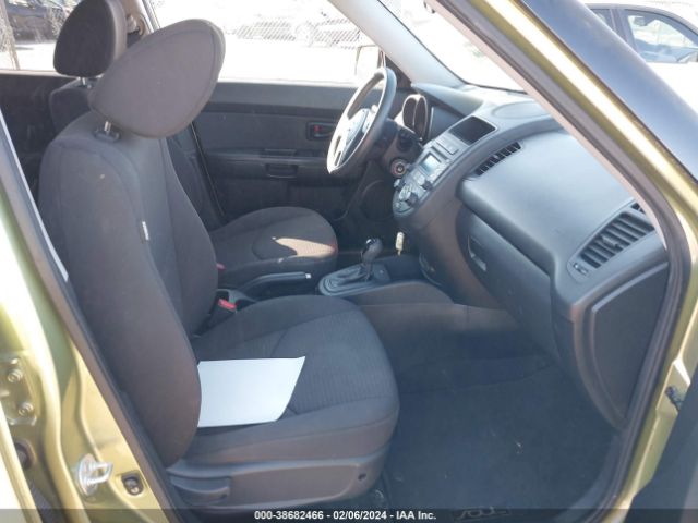 Photo 4 VIN: KNDJT2A54D7548162 - KIA SOUL 