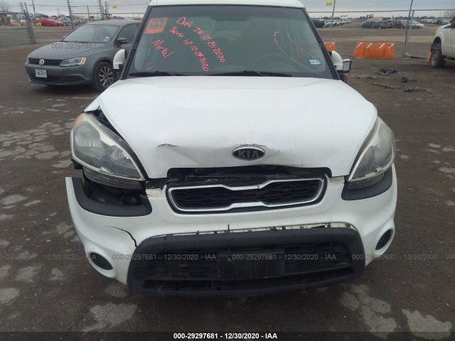 Photo 5 VIN: KNDJT2A55C7404750 - KIA SOUL 