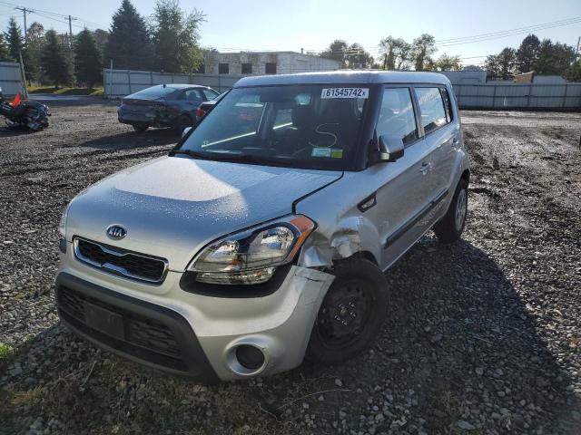 Photo 8 VIN: KNDJT2A55C7409110 - KIA SOUL 