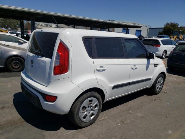 Photo 2 VIN: KNDJT2A55D7528972 - KIA SOUL 