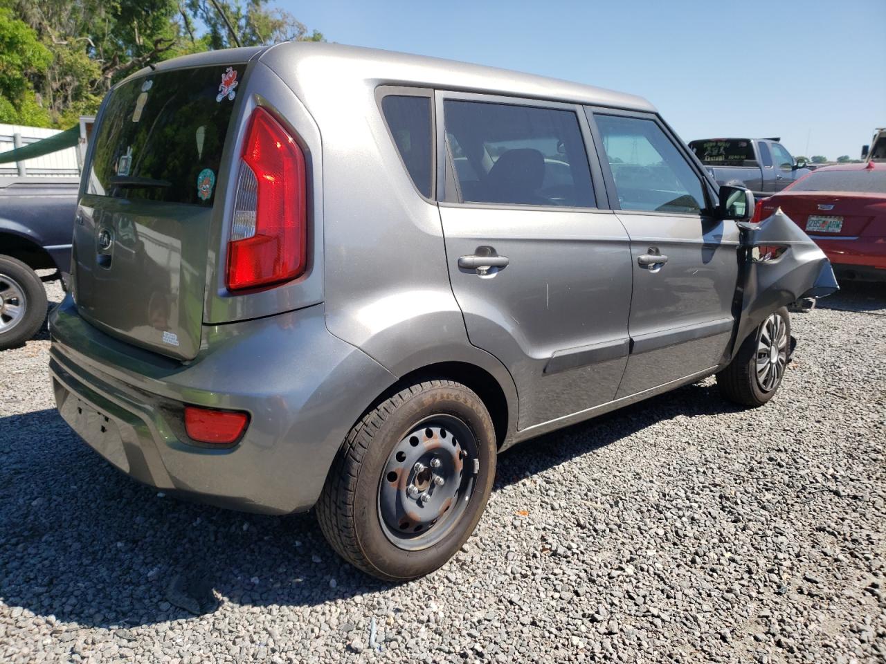 Photo 2 VIN: KNDJT2A55D7542984 - KIA SOUL 