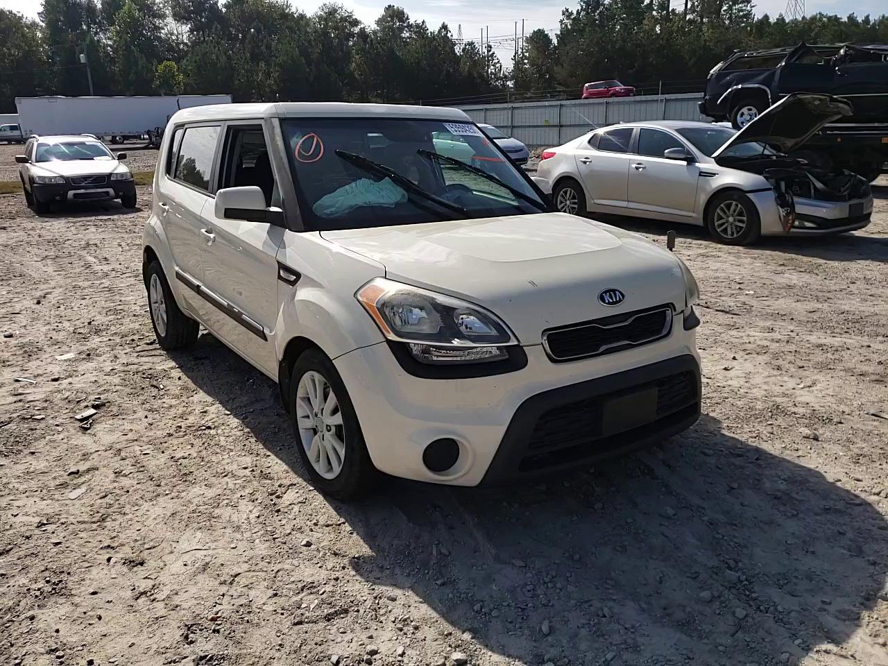 Photo 10 VIN: KNDJT2A55D7558358 - KIA SOUL 