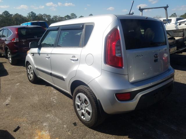 Photo 2 VIN: KNDJT2A55D7581042 - KIA SOUL 