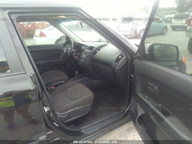 Photo 4 VIN: KNDJT2A55D7607705 - KIA SOUL 