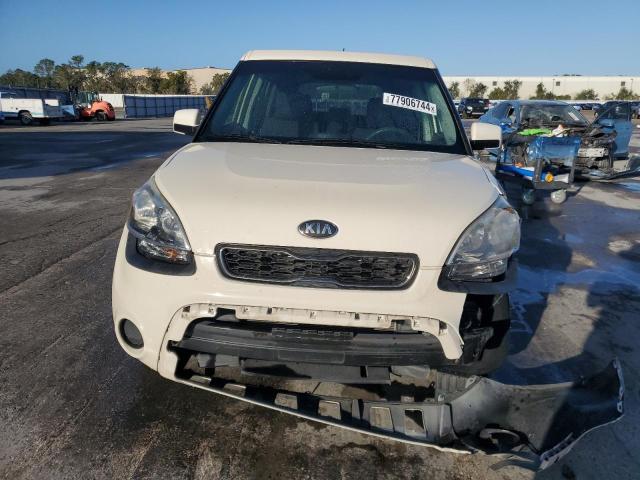 Photo 4 VIN: KNDJT2A55D7767308 - KIA SOUL 