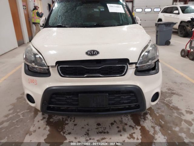 Photo 5 VIN: KNDJT2A56C7398988 - KIA SOUL 