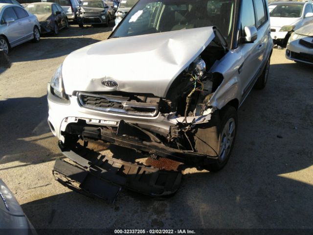 Photo 5 VIN: KNDJT2A56C7408810 - KIA SOUL 