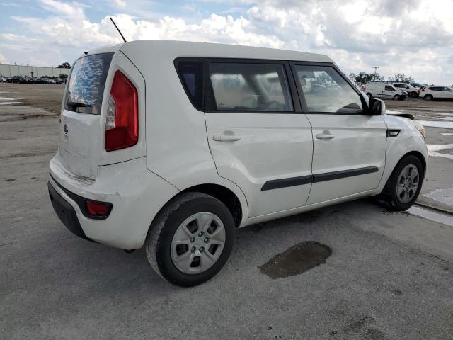 Photo 2 VIN: KNDJT2A56C7438213 - KIA SOUL 